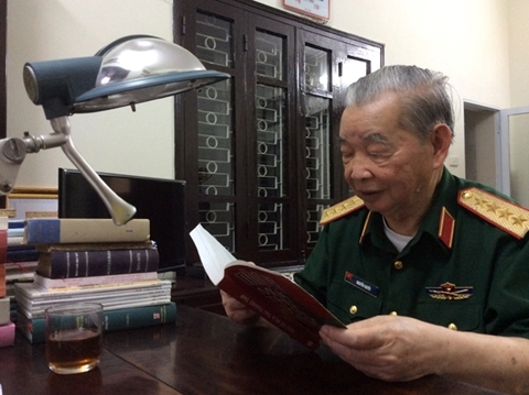 Chủ tịch nước Nguyễn Xuân Phúc gửi thư thăm hỏi tới Đại tướng Nguyễn Quyết